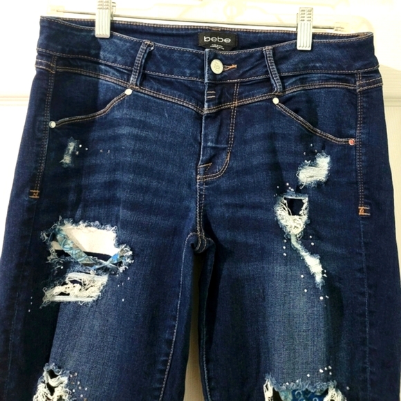 Bebe Women's Studded Distressed and Ripped Denim Jeans Size 28 - Picture 3 of 16